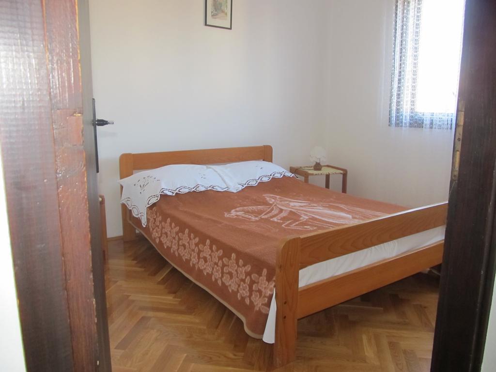 Apartment Razum Pula Buitenkant foto